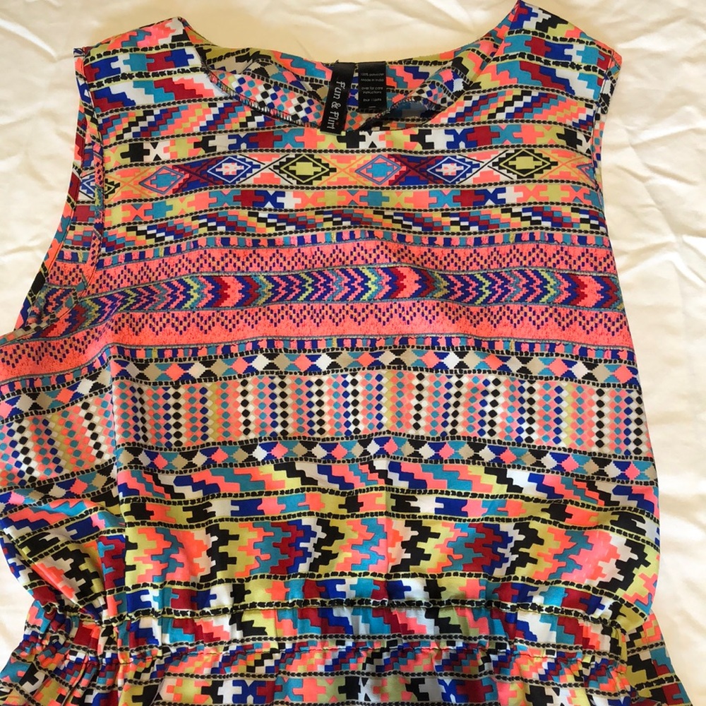 Fun and flirt dress, size xl. Fun pattern, zipper pockets